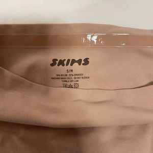 SKIMS CORE CONTROL THONG | MICA